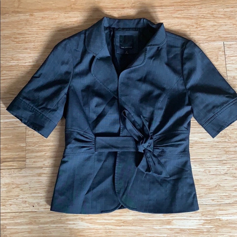 Short sleeve blazer